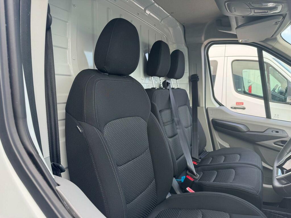 Maxus Deliver 9 Rwd Lxh Base L3h3 150 3500 White #31