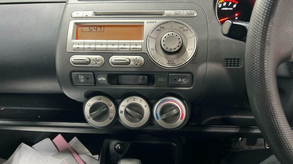 Honda Jazz 1.3 Dsi Se 82 Bhp Grey #10