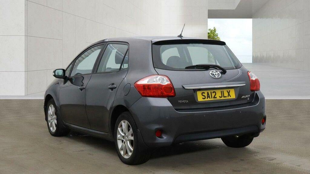 Toyota Auris 1.6 V-matic Tr Multimode Euro 5 Grey #3