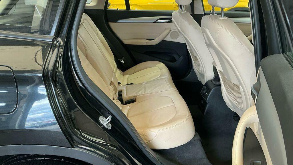 BMW X1 Xdrive18d Sport Black #11