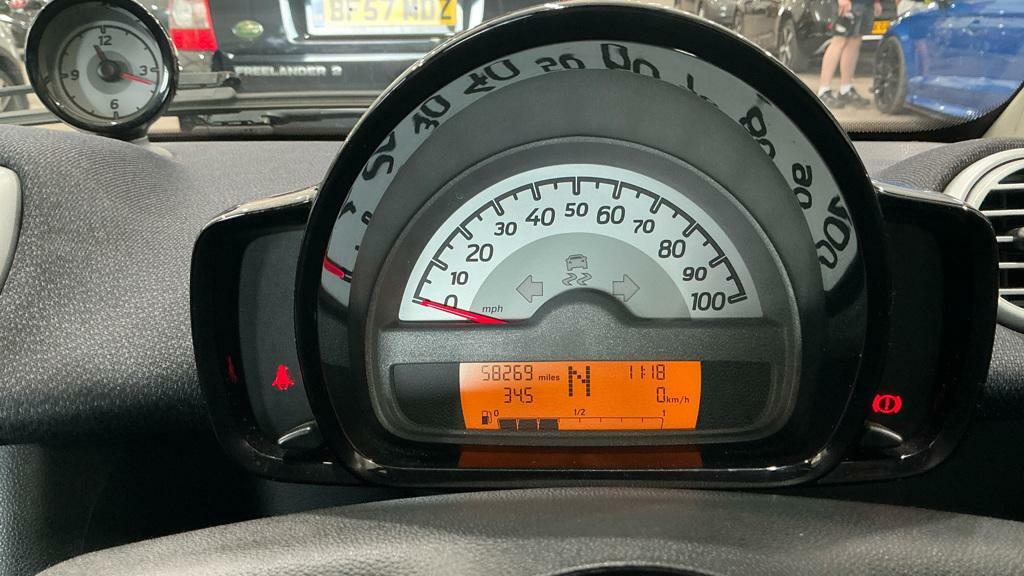 Smart Fortwo Coupe Coupe 1.0 Mhd Edition21 201363 White #10