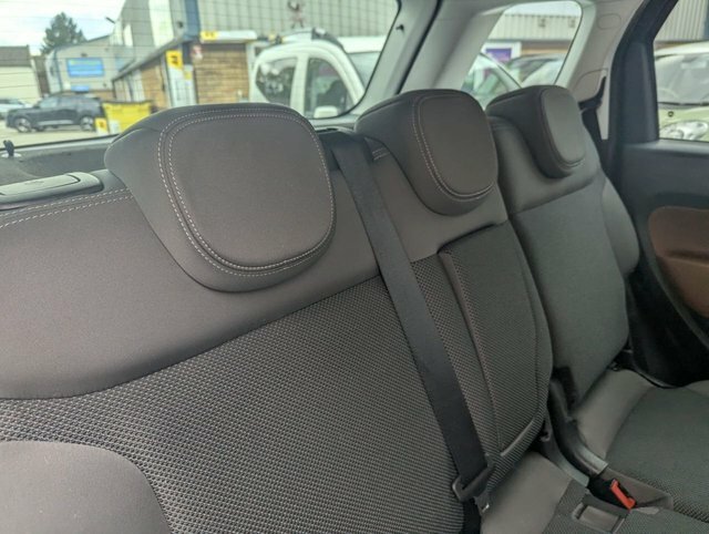 Fiat 500L 1.4 Pop Star 95 Bhp Red #17