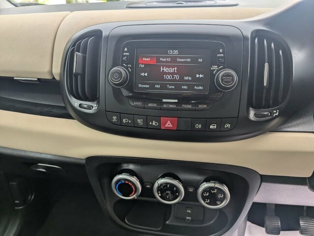 Fiat 500L 1.2 Multijet Lounge 85 Bhp Black #30