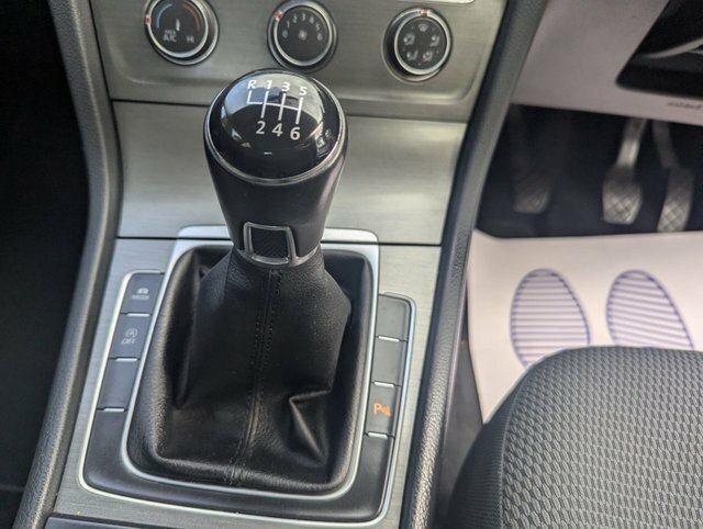 Volkswagen Golf 1.6 Tdi Bluemotion Tech Se Euro 5 Ss  #20