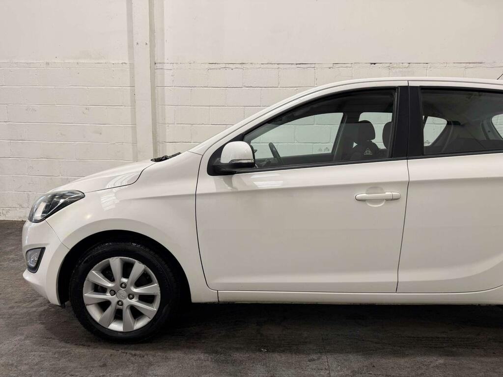 Hyundai I20 1.4 Crdi Comfort Black #21