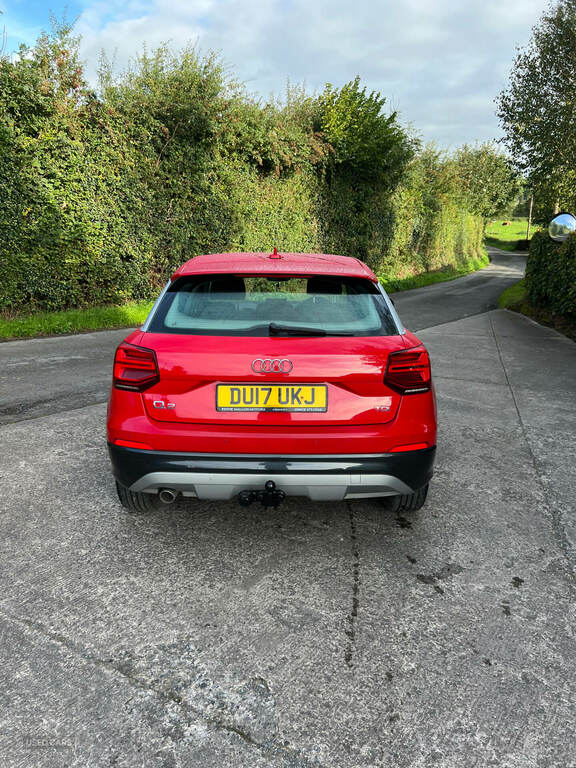 Audi Q2 1.6 Tdi Sport Red #5