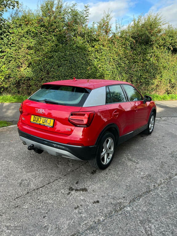 Audi Q2 1.6 Tdi Sport Red #4