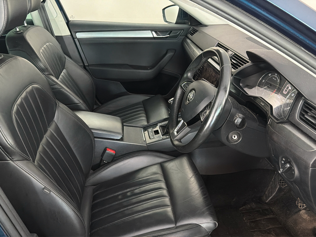 Skoda Superb 2.0 Tdi Cr Se Dsg #10