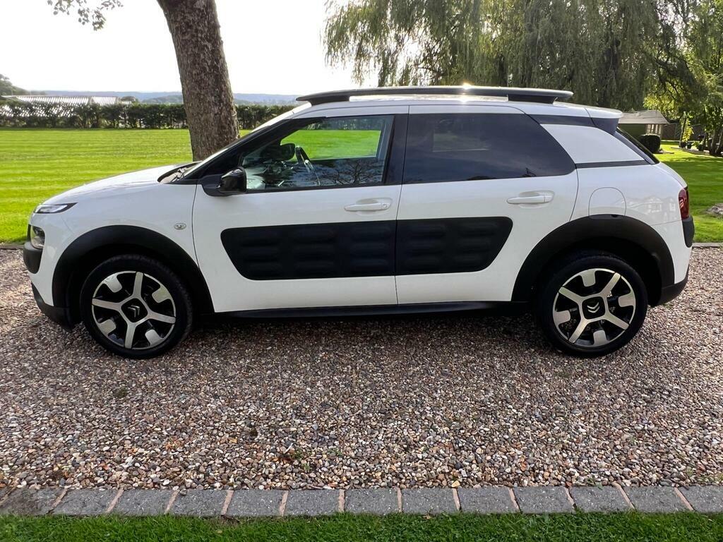 Citroen C4 Cactus 1.6 Bluehdi Flair Euro 6 S S White #2
