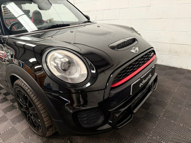 Mini Convertible 2.0 John Cooper Works Convertible Black #4