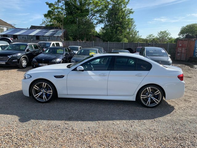 BMW M5 4.4 V8 Dct Euro 6 Ss White #4