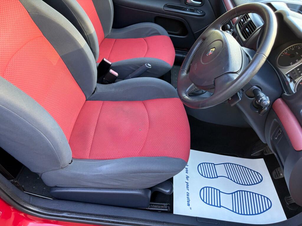 Renault Clio 1.2 Authentique Beige #24