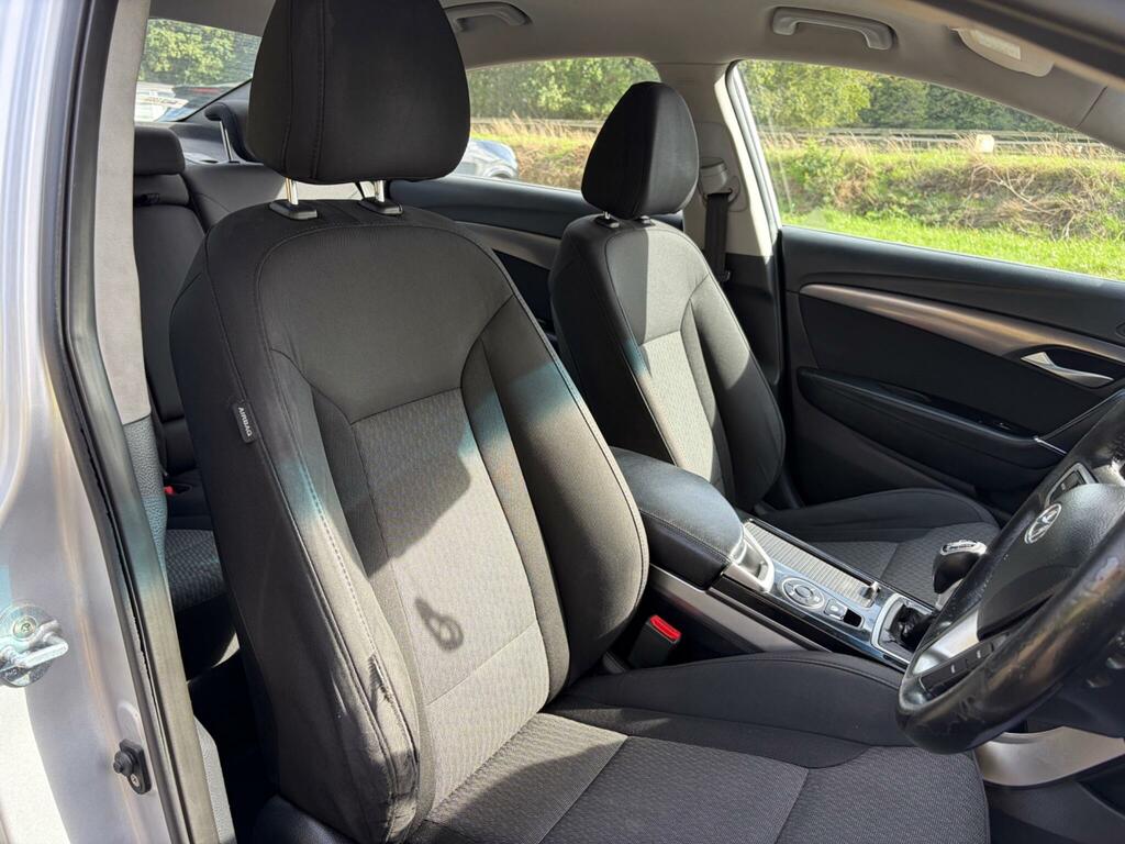 Hyundai I40 Crdi Only 56963 White #25