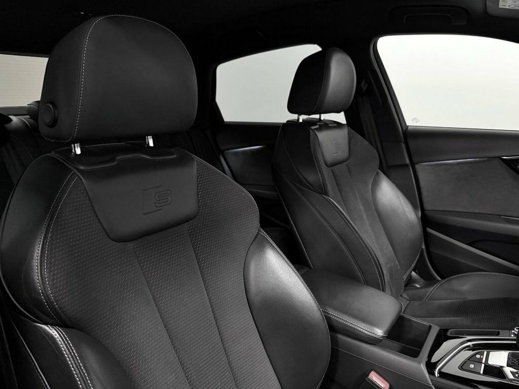 Audi A4 2L Black Edition Grey #5
