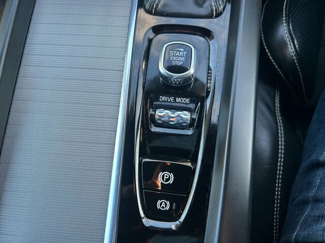 Volvo XC60 Xc60 Se Luxury Nav D4 Awd Red #11