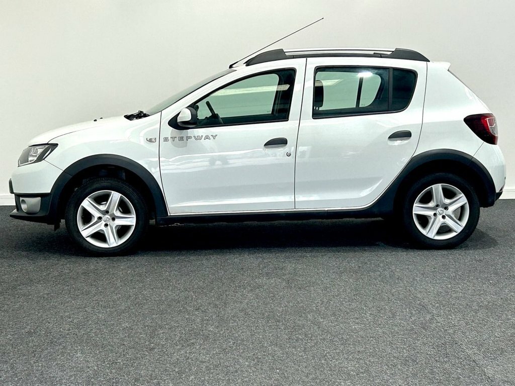 Dacia Sandero Stepway 1.5L Laureate White #5
