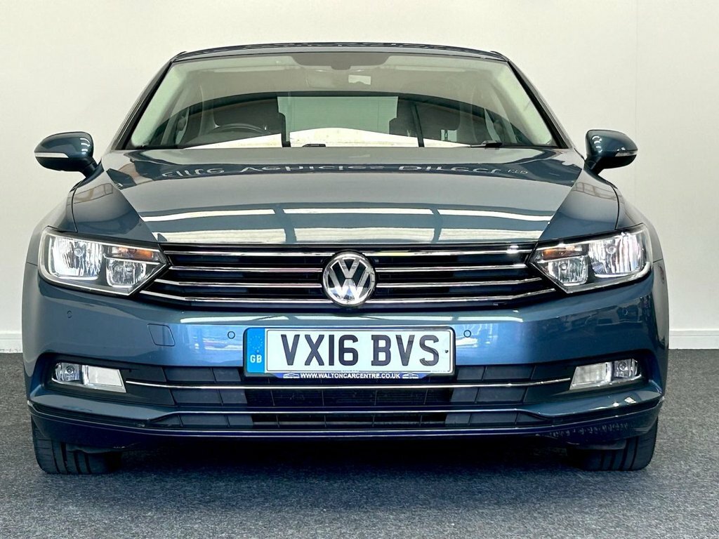 Volkswagen Passat Saloon VX16BVS Blue #2
