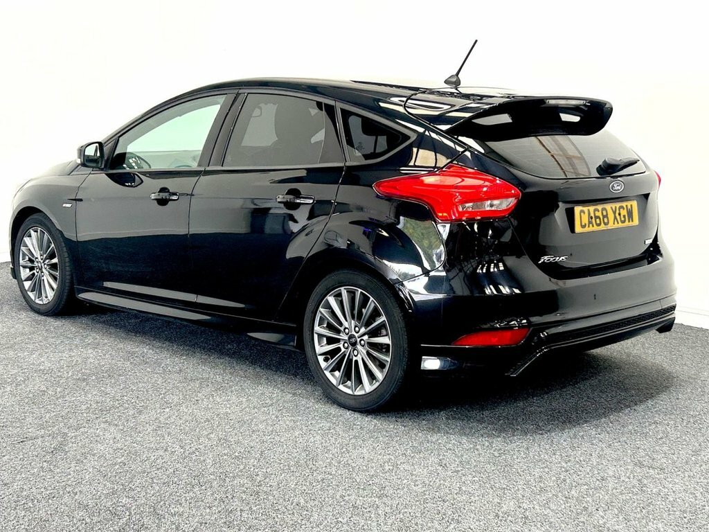 Ford Focus 1L St-line Black #4