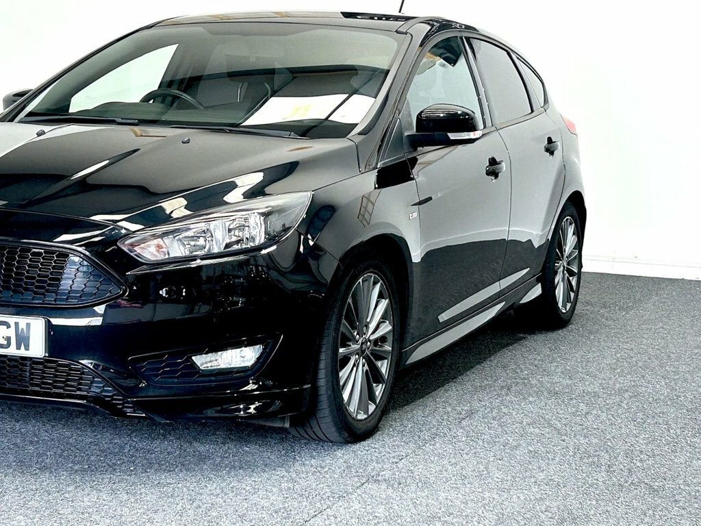 Ford Focus 1L St-line Black #6