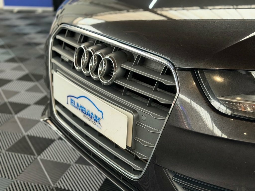 Audi A4 Avant 2L Se Technik Grey #4