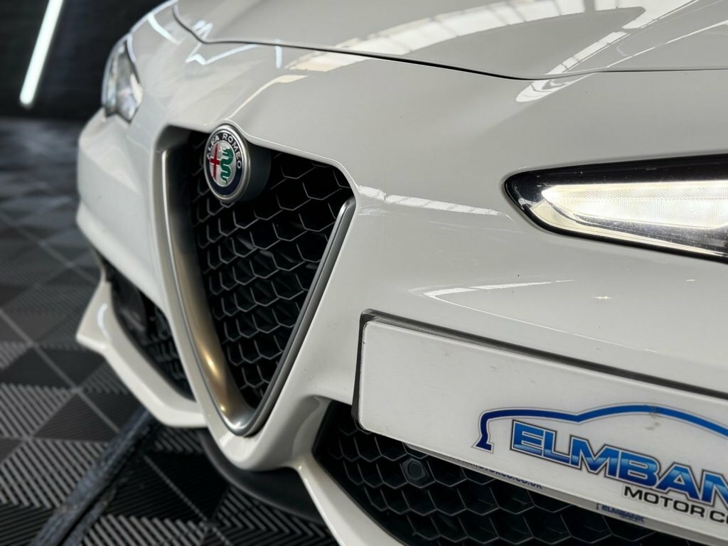 Alfa Romeo Giulia 2.2L Speciale White #4