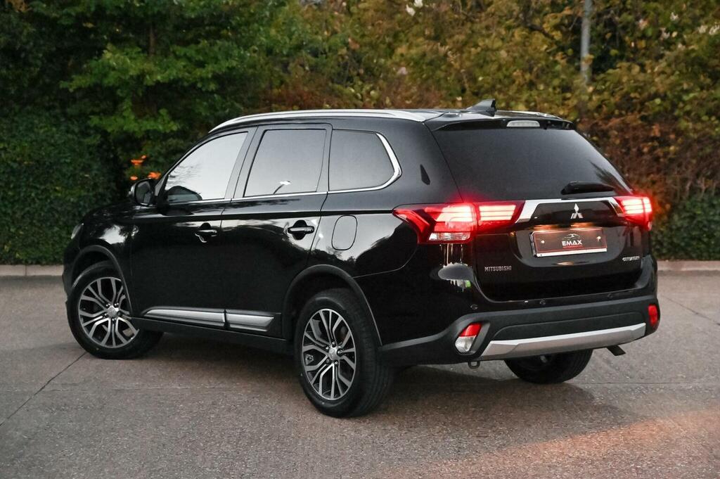 Mitsubishi Outlander 2.2 Di-d 3 4Wd Euro 6 Black #6