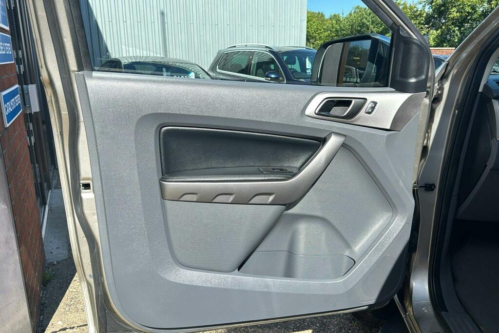 Ford Ranger 2.2 Limited 4X4 Dcb Tdci 158 Bhp Blue #46