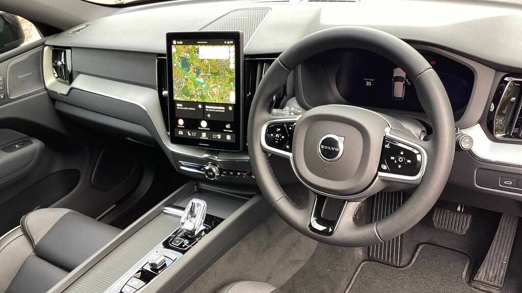 Volvo XC60 Black Edition Plus, T6 Awd Plug-in Hybrid, Electri Black #4