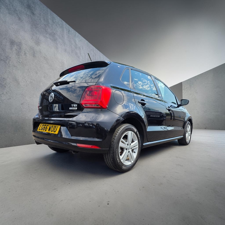 Volkswagen Polo Black #22