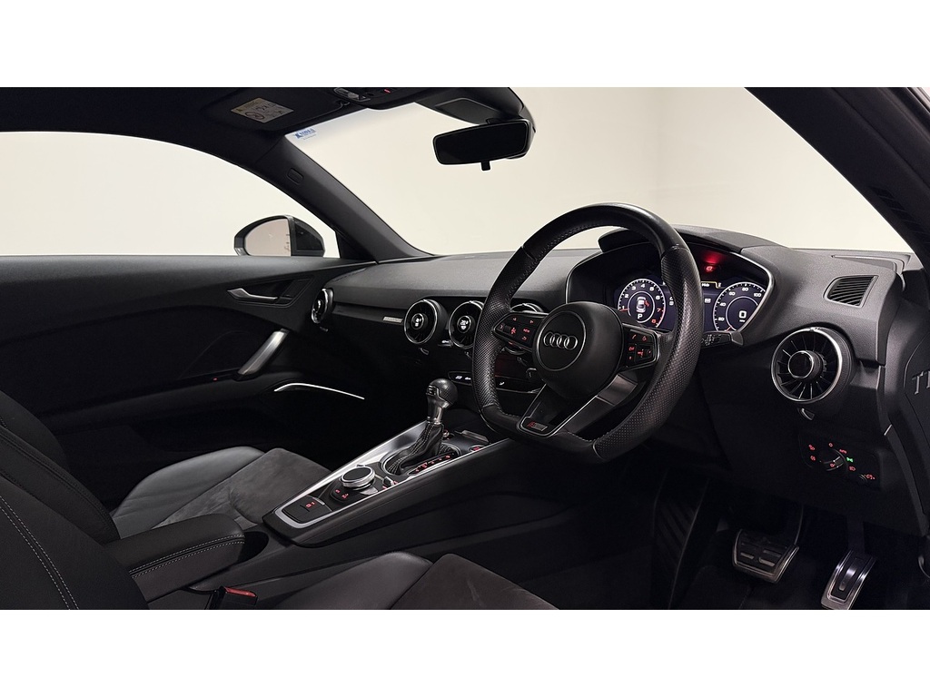Audi TT Tfsi Black Edition Black #2