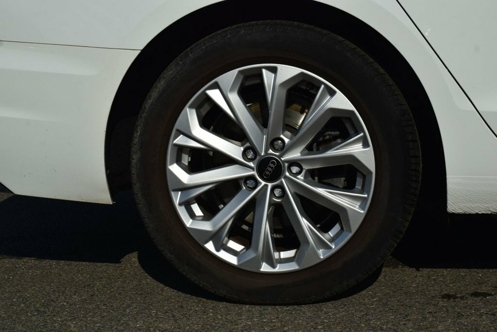 Audi A4 Saloon 2.0 Tfsi 35 Technik S Tronic Euro 6 Ss 4 White #8