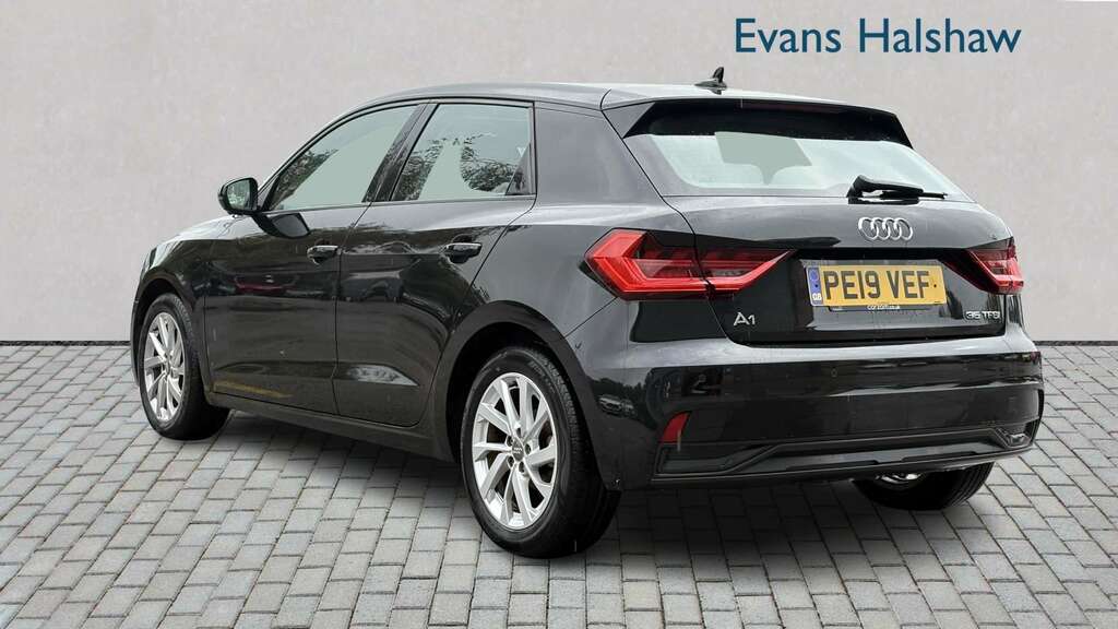 Audi A1 35 Tfsi Sport S Tronic 2019 Black #2