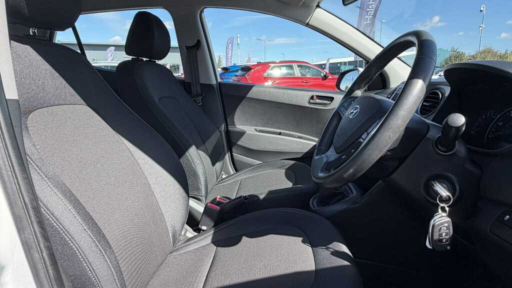 Hyundai I10 1.0 Se 2019 FB19JYY White #3