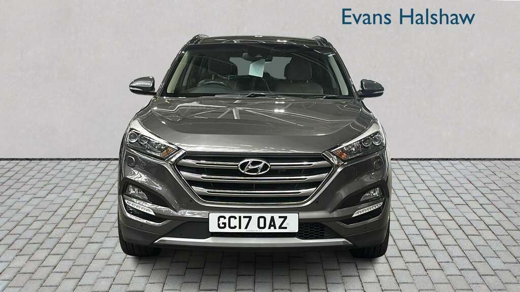 Hyundai Tucson 2.0 Crdi Blue Drive Premium Se 2Wd 2017 Grey #4