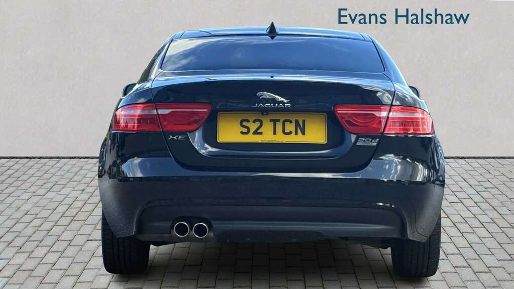 Jaguar XE 2.0D 180 Portfolio Awd 2017 Black #6