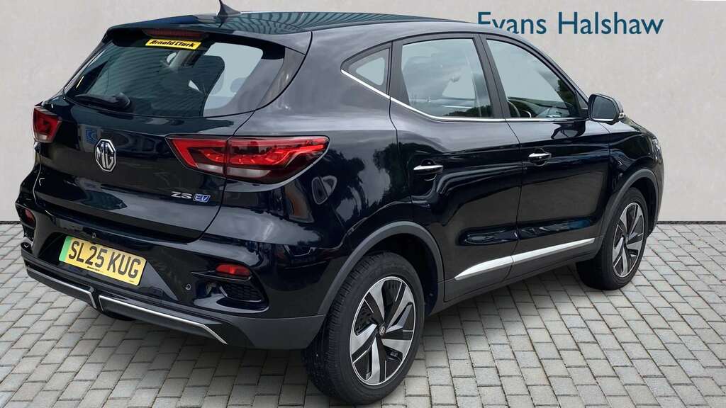 MG ZS 130Kw Se Ev 51Kwh 2025 Black #4