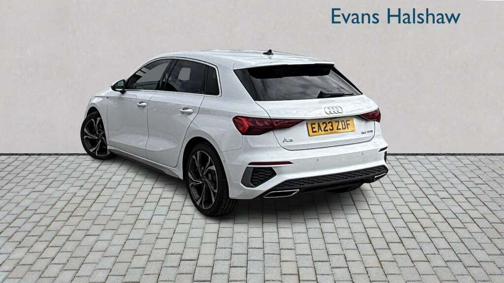 Audi A3 30 Tfsi S Line S Tronic 2023 EA23ZDF White #2