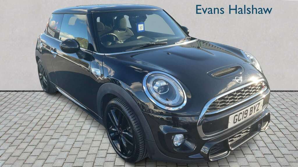 Mini Hatch 2.0 Cooper S Sport II 2019 Black