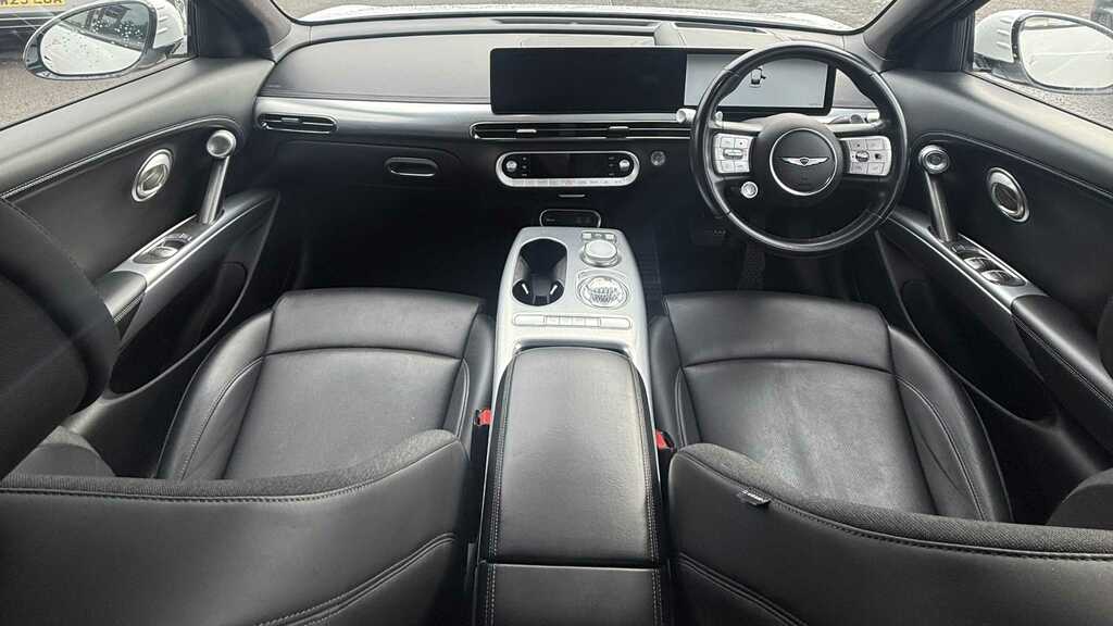 Genesis GV60 168Kw Premium 77.4Kwh Innovation Pack White #11