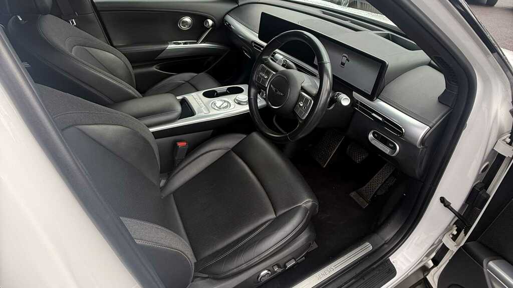 Genesis GV60 168Kw Premium 77.4Kwh Innovation Pack White #13
