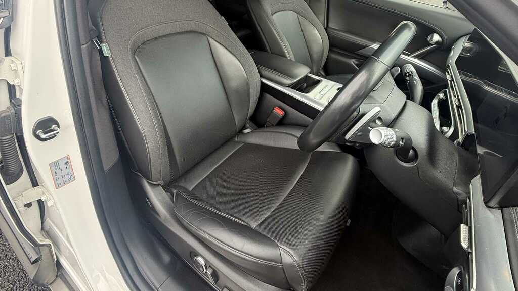 Genesis GV60 168Kw Premium 77.4Kwh Innovation Pack White #14
