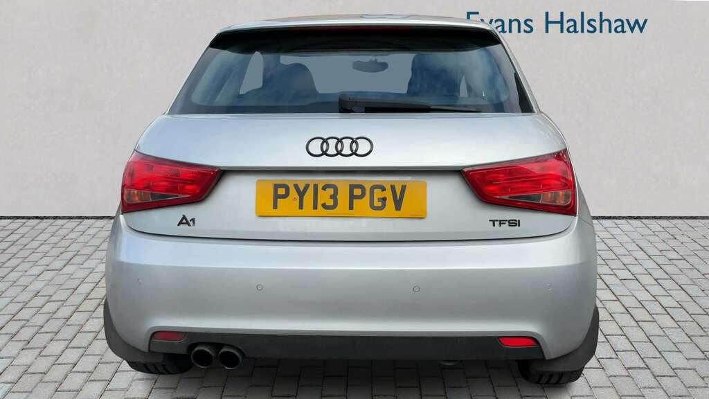 Audi A1 1.4 Tfsi Sport Euro 5 Ss Black #5