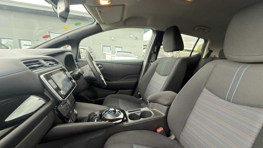 Nissan Leaf 39Kwh Tekna Hatchback 150 Ps  #8
