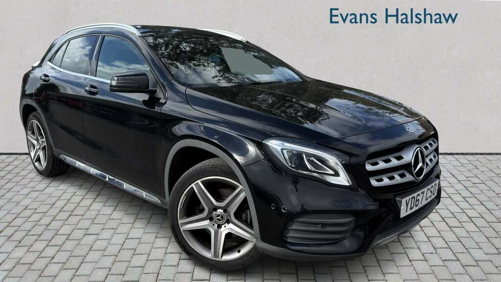 Mercedes-Benz GLA Class 220D 4Matic Amg Line Premium 2017 Black