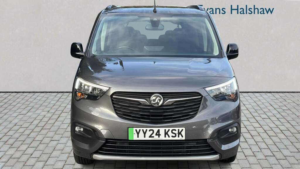 Vauxhall Combo-e Life 100Kw Ultimate XL 50Kwh 7 Seat 2024 Grey #4