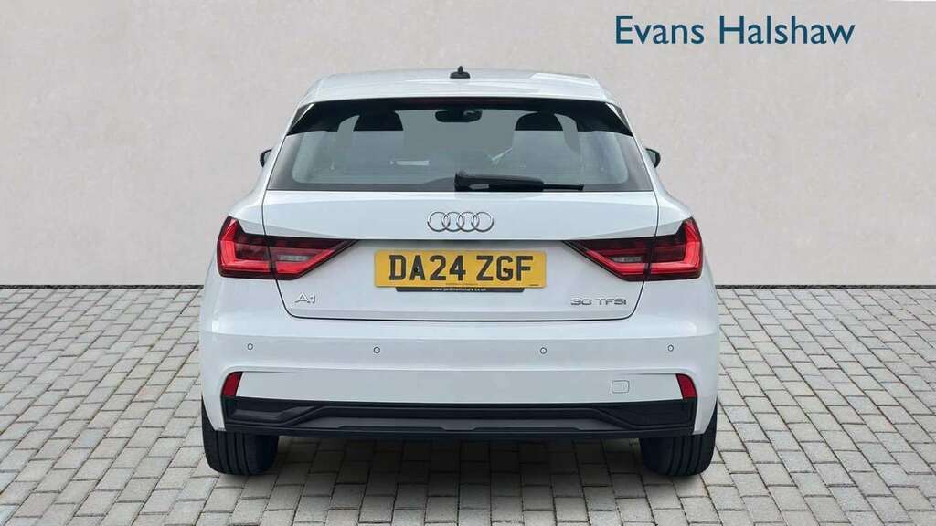 Audi A1 1.4 Tfsi S Line Sportback Euro 6 Ss Silver #4