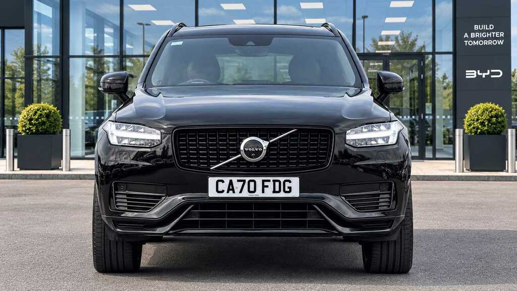 Volvo XC90 2.0 T8 Recharge Phev R Design Awd 2020 Black #4