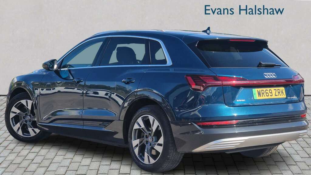 Audi E-tron 300Kw 55 Quattro 95Kwh 2019 Blue #2