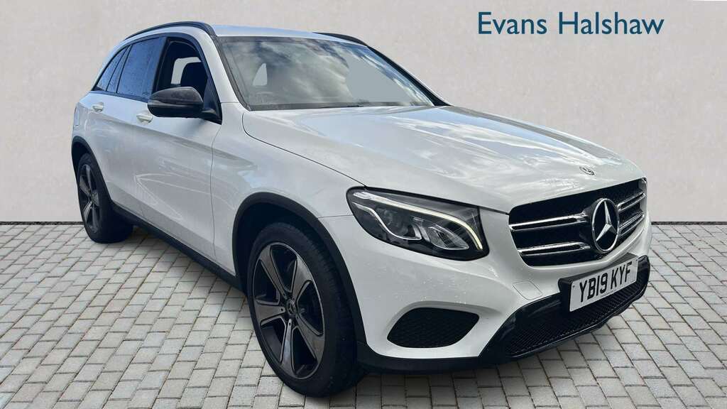 Mercedes-Benz GLC Class 220D 4Matic Urban Edition 9G-tronic 2019 White #2
