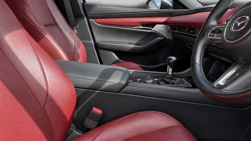 Mazda 3 2.0 Skyactiv X Mhev Gt Sport Tech 2019 Grey #3